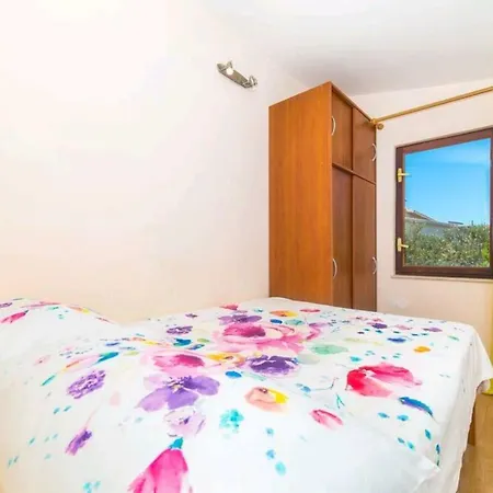 House Martina 度假居 Voluja