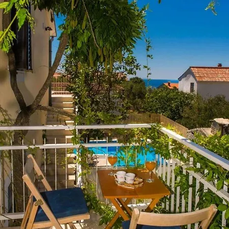 Holiday home House Martina Voluja